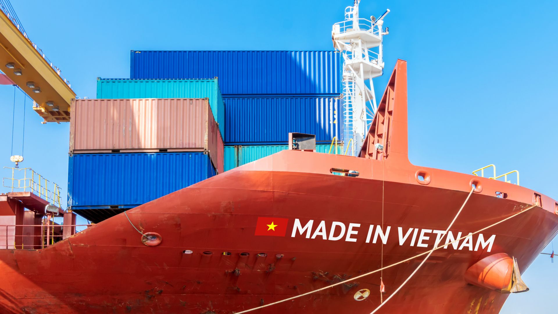 Trade EU Vietnam - ship in port