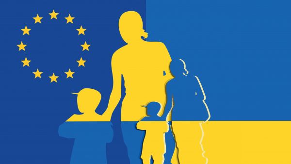 ukrainian refugees silhouette blue yellow cohesion policy