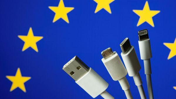 eu flags -- mobile device chargers