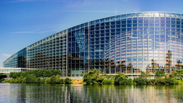 Image of Parliament in the summer in Strasbourg