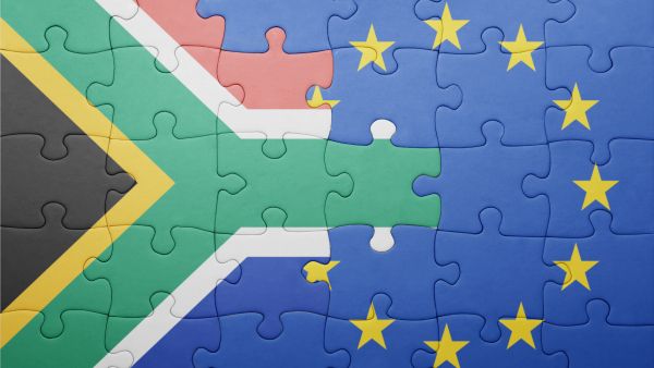 Puzzle with pieces that make up the South African and EU flags