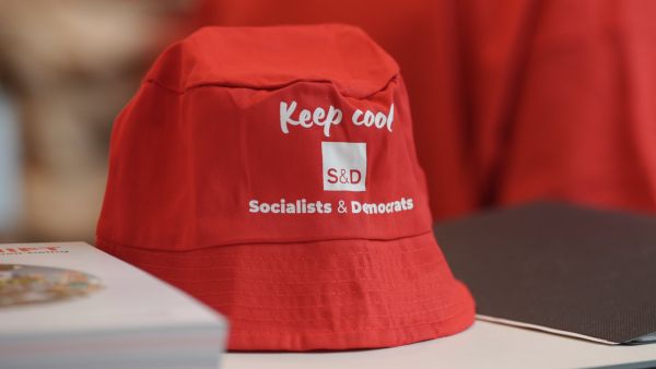 S&Ds - keep cool hat Europe Days 
