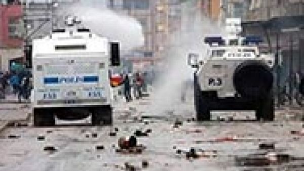 Immediate ceasefire needed in south-east Turkey to avoid more civilian victims, say S&Ds, Knut Fleckenstein, Kati Piri MEP, Richard Howitt MEP, the Party of European Socialists (PES) led by PES vice-president Jan Royall, Selahattin Demirtaş, the leader of Immediate ceasefire needed in south-east Turkey to avoid more civilian victims, say S&Ds, Knut Fleckenstein, Kati Piri MEP, Richard Howitt MEP, the Party of European Socialists (PES) led by PES vice-president Jan Royall, Selahattin Demirtaş, the leader of