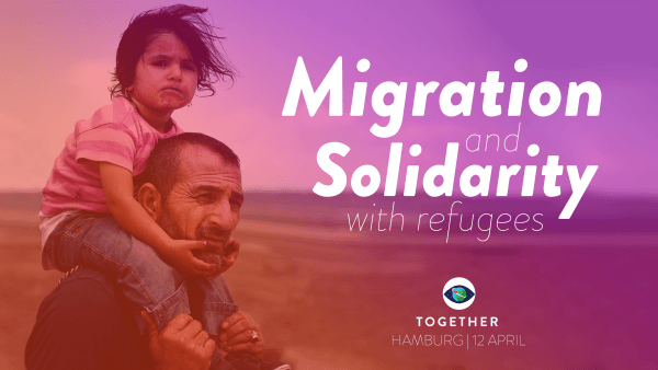 Refugee on dad&#039;s shoulders - Hamberg Together event 12 April 2018