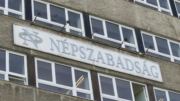 Pittella with journalists from Népszabadság: The free press is in danger. Hungary risks turning away from full democracy Pittella with journalists from Népszabadság: The free press is in danger. Hungary risks turning away from full democracy