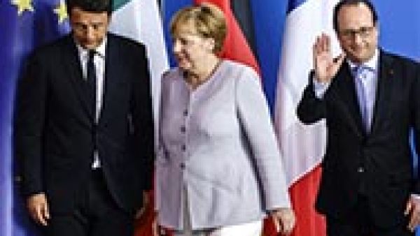 Pittella: from the highly symbolic island of Ventotene, a re-united EU must now concretely deliver, prime minister Matteo Renzi, with German chancellor Angela Merkel and French president François Hollande, Pittella: from the highly symbolic island of Ventotene, a re-united EU must now concretely deliver, prime minister Matteo Renzi, with German chancellor Angela Merkel and French president François Hollande,