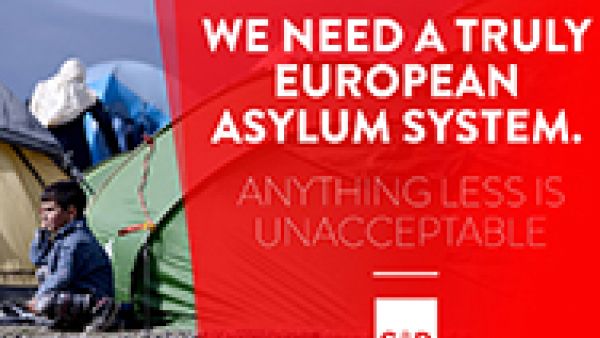 Pittella: Parliament backs radical asylum reform, finally removing first country of entry principle, refugee, #EuwakeUp, Dublin, Elly Schlein, Refugee boy in tent