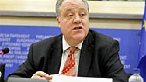 Richard Howitt MEP, S&D Group's foreign affairs coordinator welcoming the package, told the committee: Richard Howitt MEP, S&D Group's foreign affairs coordinator welcoming the package, told the committee: