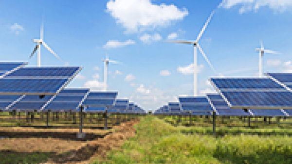 S&Ds lead the European Parliament’s call for a 35% share of renewable energy by 2030, #EndEnergyPoverty, José Blanco MEP, de-carbonised economy, Dan Nica MEP, International Renewable Energy Agency (IRENA), wind turbines and solar panels