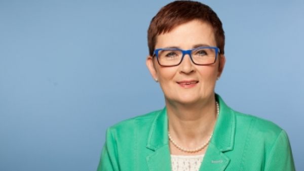 Birgit SIPPEL. Birgit SIPPEL.
