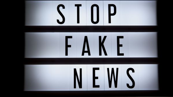 fake news fake news