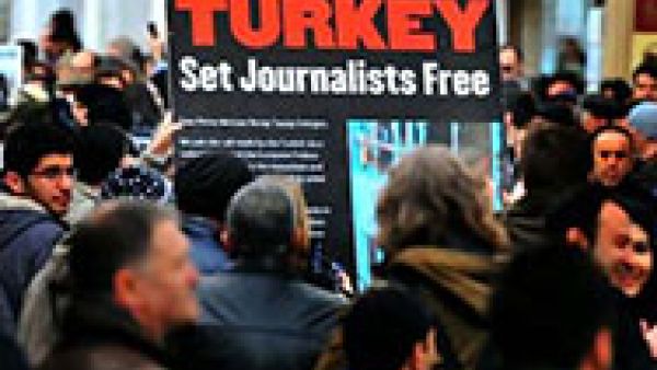 The S&D Group in the European Parliament condemns the recent police raids and the detention of a number of journalists and media representatives in Turkey The S&D Group in the European Parliament condemns the recent police raids and the detention of a number of journalists and media representatives in Turkey