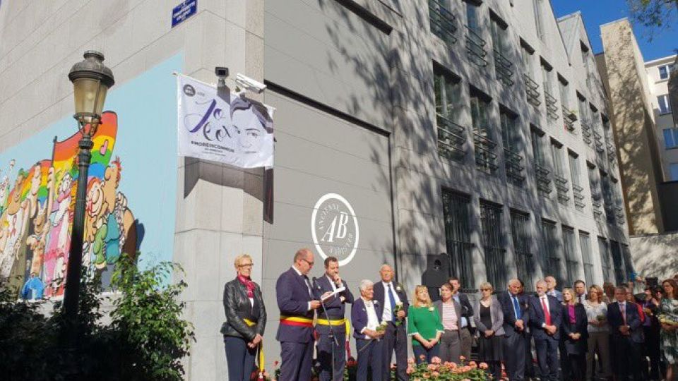 Honouring Jo Cox in Brussels Square